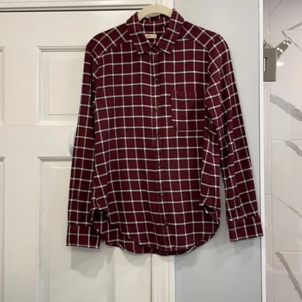Hollister Maroon and White Plaid Flannel Shirt